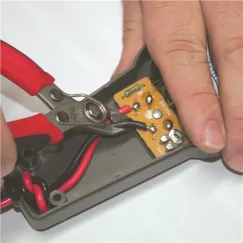 PRECISION OBLIQUE CUTTERS