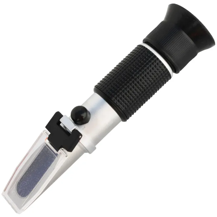 HAND-HELD REFRACTOMETER
