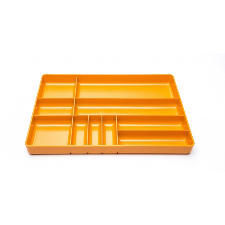 UNIVERSAL TOOL AND PARTS TRAY